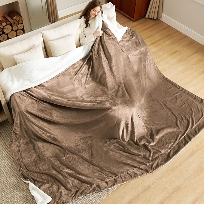 Bedsure GentleSoft Sherpa Fleece Oversized Cal King Blankets for Bed - Thick and Warm Throw for Women and Men, Soft Fuzzy Plush Large Blanket for Winter, Camel, 112x98 Inches