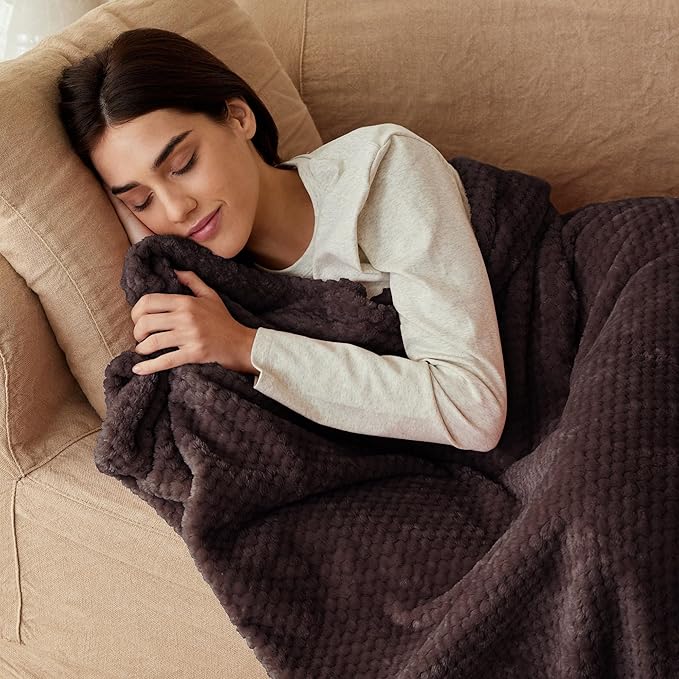 Exclusivo Mezcla Fleece Bed Blanket Twin Size, Super Soft and Warm Blankets for Couch, Sofa and Bed Waffle Textured, Cozy, Fuzzy and Lightweight (Coffee, 90x66 Inches)