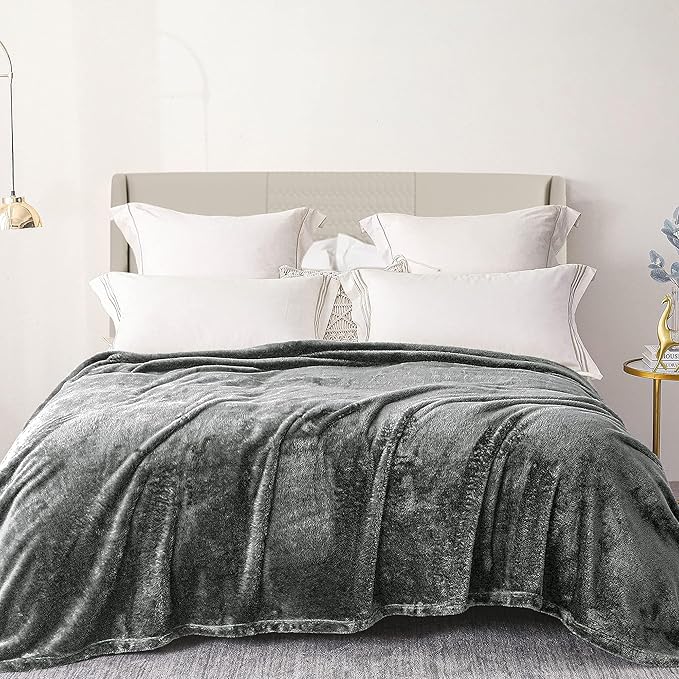 Exclusivo Mezcla Plush Fuzzy Fleece Bed Blanket Twin Size, Super Soft, Fluffy and Warm Blankets, Suitable for All Seasons (Dark Grey, 90x66 Inches)