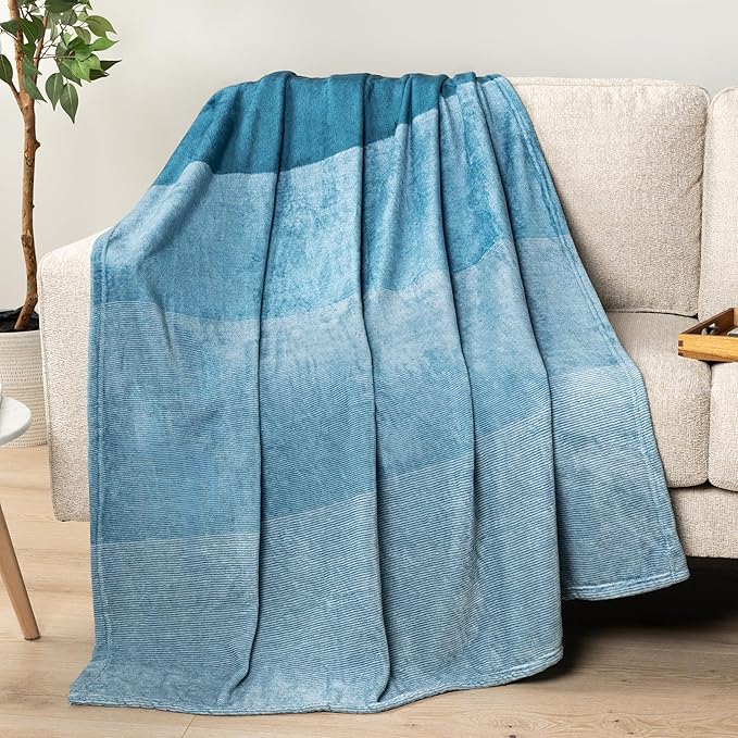 Pavilia Blue Ombre Fleece Blanket for Twin Size Bed, Soft & Cozy Microfiber Gift Decorative Blanket, 60x80