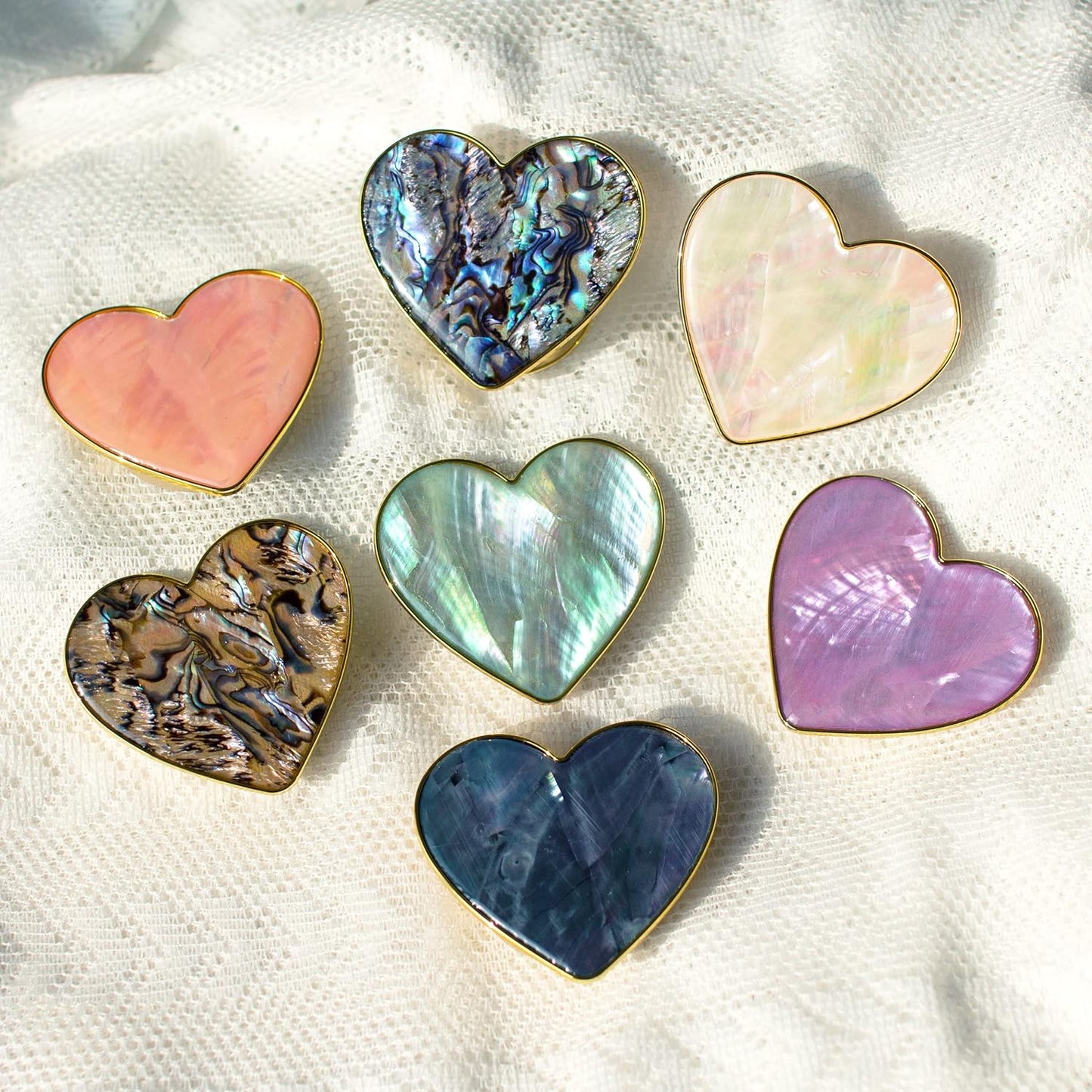OnTheGrip Cute Natural Seashell Design Heart Shape Mobile Phone Grip Stand for Smartphone, Crème