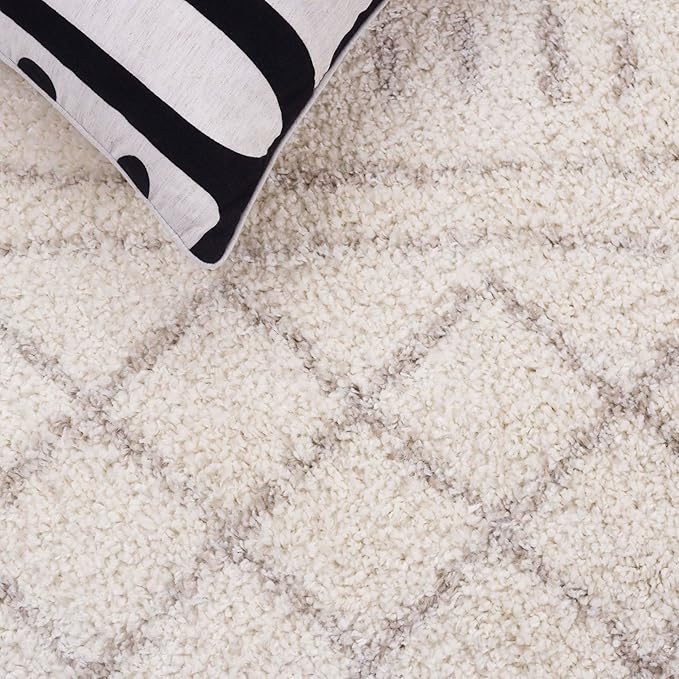 SAFAVIEH Arizona Shag Collection Accent Rug - 3'2" x 5', Ivory & Beige, Moroccan Design, Non-Shedding & Easy Care, 1.6-inch Thick Ideal for High Traffic Areas in Foyer, Living Room, Bedroom (ASG741A)