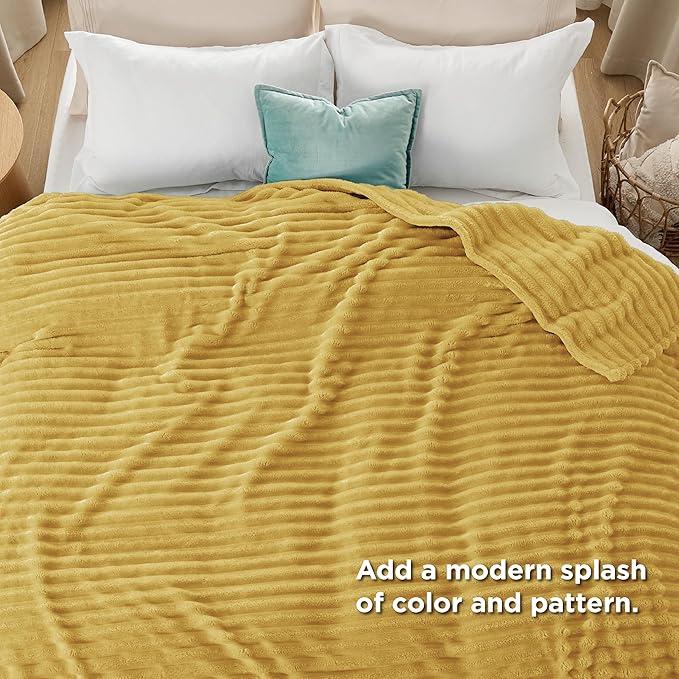 Bedsure GentleSoft Honey Full Blanket for Couch - Cozy Soft Blankets for Women, Cute Small Fleece Throws for Girls, Birthday Gifts for Women Decor Gifts for Mom, 84x90 Inches