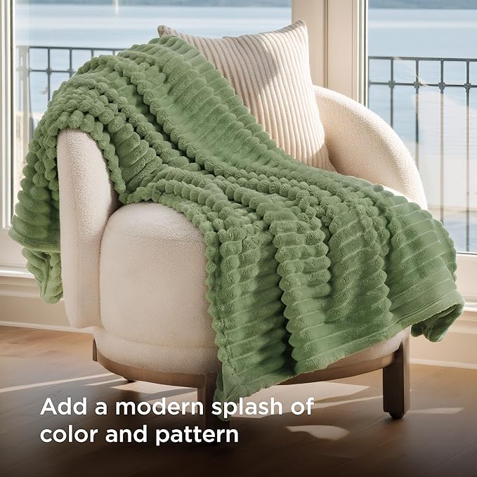 Bedsure GentleSoft Reseda Fleece Throw Blanket for Couch - Cozy Soft Blankets for Women, Cute Small Throws for Girls, 50x60 Inches