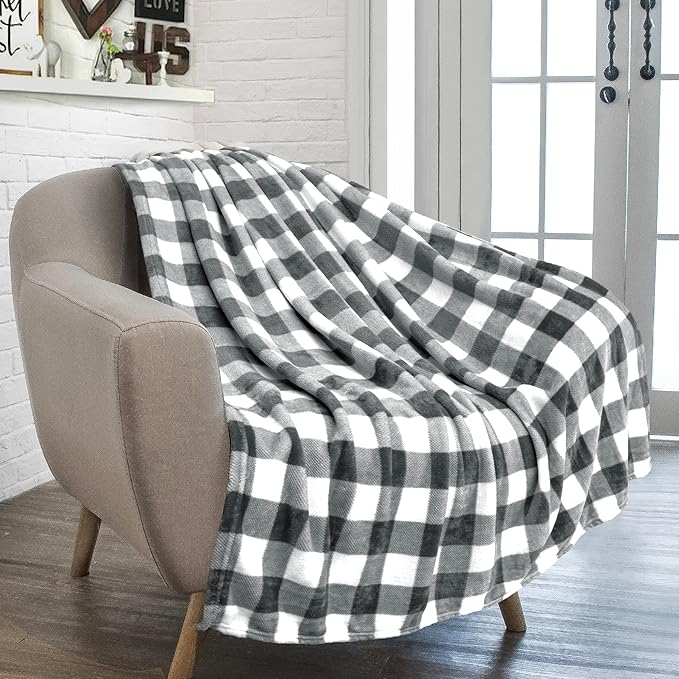 PAVILIA Light Grey Buffalo Plaid Throw Blanket for Couch, Soft Checkered Flannel Fleece Blanket for Sofa, Grey White Plaid Decorative Couch Throw, Warm Cozy All Season Fall Blanket Decor Gift, 60x80