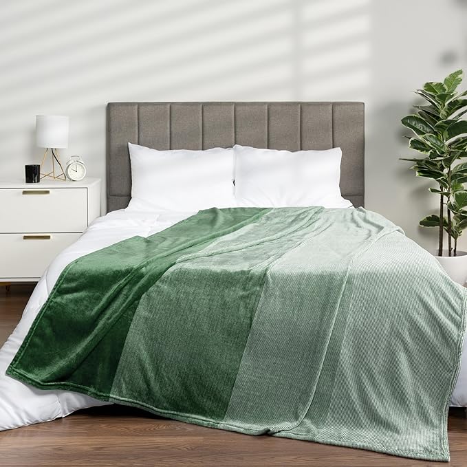 PAVILIA Green Ombre Fleece Throw Blanket for Couch, Soft Flannel Blanket for Sofa Bed Room, Plush Lightweight Emerald Forest Dark Green Gradient Blanket, Cozy Microfiber Decorative Gift Throw, 50x60