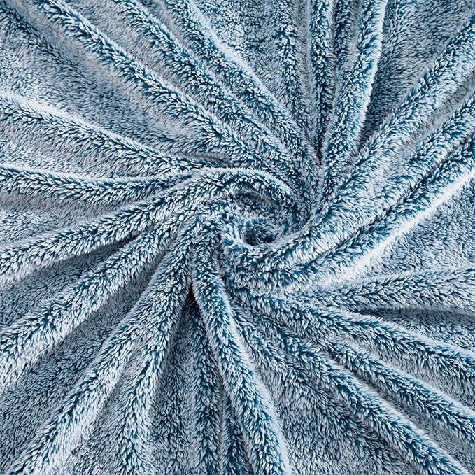 Exclusivo Mezcla Plush Fuzzy Fleece Bed Blanket Queen Size, Super Soft, Fluffy and Warm Blankets Suitable for All Seasons (Mixed Teal, 90x90 Inches)