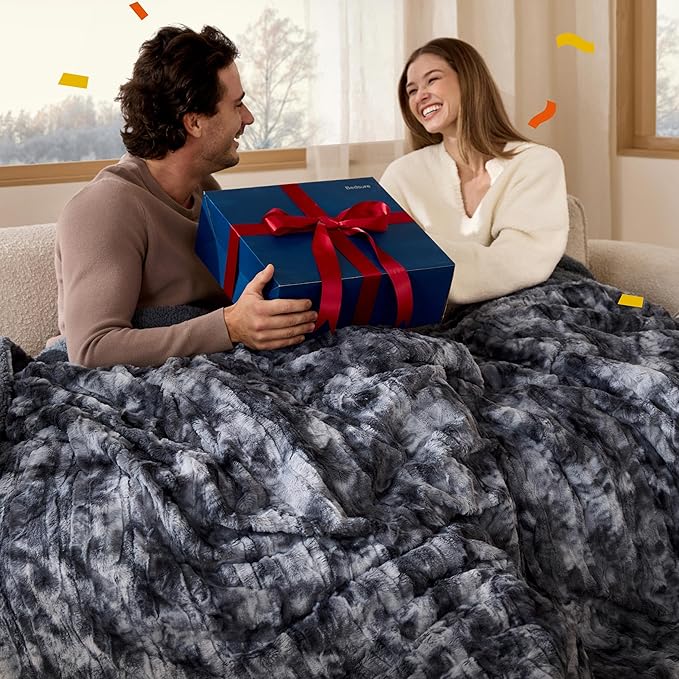 Bedsure GentleSoft Sherpa Fluffy Throw Blanket - Fleece Warm and Cozy Throw for Women Gift, Plush & Fuzzy Faux Fur Christmas Blanket for Couch, Sofa, Bed Decor, Tie Dye Design, Grey, 50x60 Inches