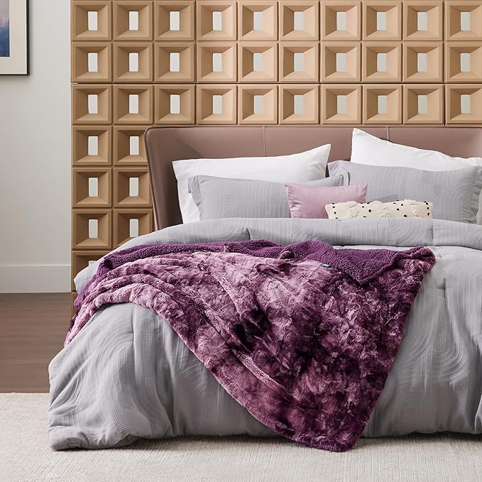 Bedsure GentleSoft Sherpa Fluffy Throw Blanket - Fleece Warm and Cozy Throw for Women Gift, Plush & Fuzzy Faux Fur Christmas Blanket for Couch, Sofa, Bed Decor, Tie Dye Design, Purple, 50x60 Inches