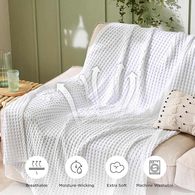 Bedsure Cooling Cotton Waffle King Size Blanket - Lightweight Breathable Summer Blanket of Rayon Derived from Bamboo for Hot Sleepers, Luxury Throws for Bed, Couch and Sofa, White, 104x90 Inches