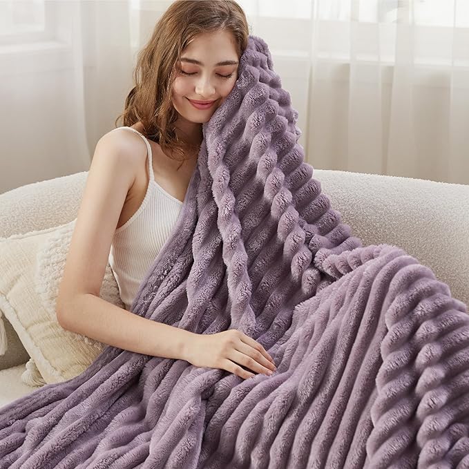 Bedsure GentleSoft Light Purple Throw Blanket for Couch - Cozy Soft Blankets for Women, Cute Small Throws for Girls, Purple, 50x60 Inches