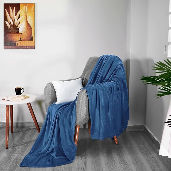 Utopia Bedding Fleece Blanket Queen Size Royal Blue 300GSM Luxury Fuzzy Soft Anti-Static Microfiber Bed Blanket (90x90 Inch)