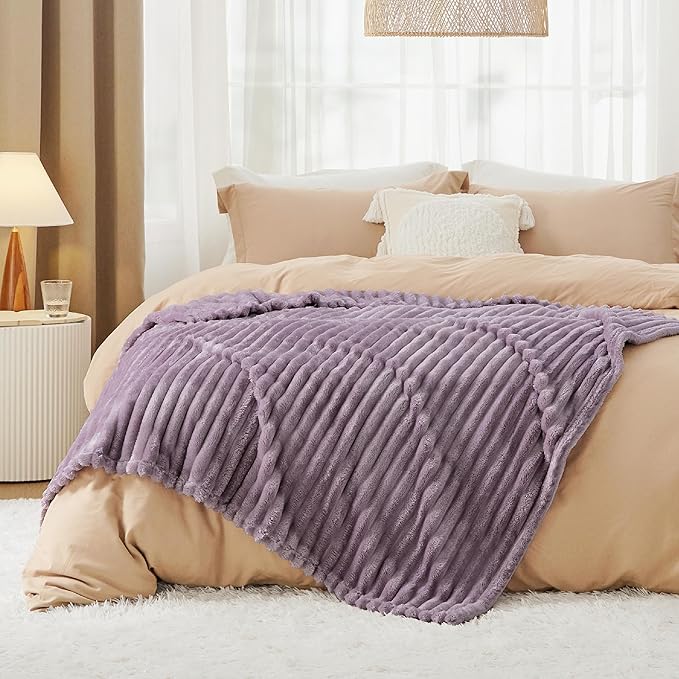 Bedsure GentleSoft Light Purple Throw Blanket for Couch - Cozy Soft Blankets for Women, Cute Small Throws for Girls, Purple, 50x60 Inches