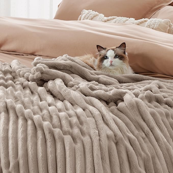 Bedsure GentleSoft Mocha Meringue Fleece Blanket for Couch - Cozy Soft Blankets for Women, Cute Small Throws for Girls, 90x90 Inches