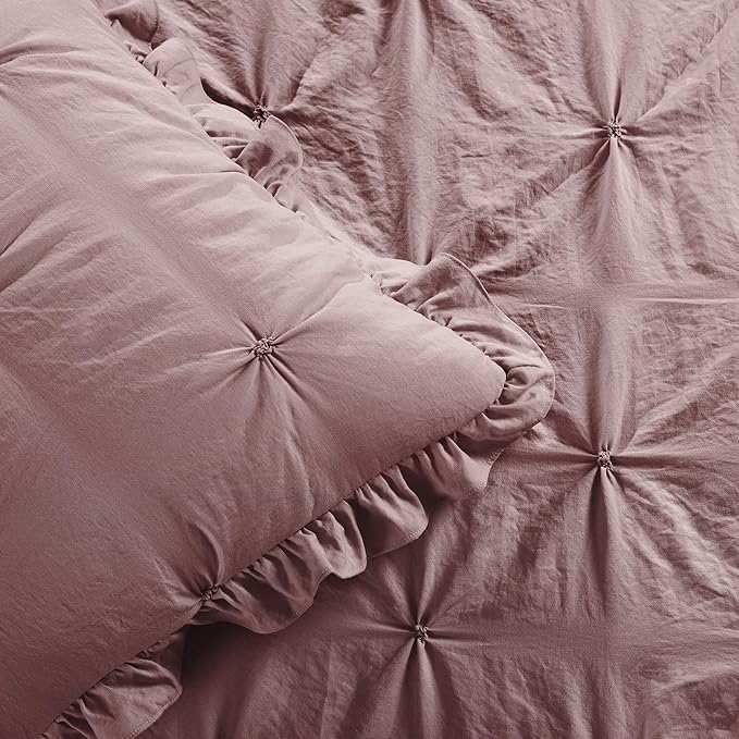 Lush Decor Ravello Pintuck Ruffle Skirt Bedspread Set - Luxe 3 Piece Ruffled Bedding Set - Traditional Glam & Farmhouse Inspired Bedroom Decor - Queen, Woodrose