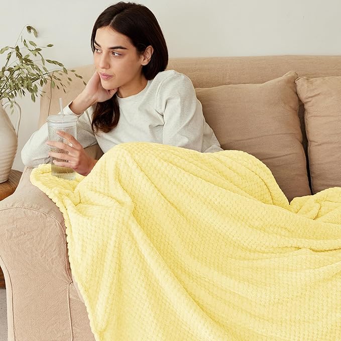 Exclusivo Mezcla Fleece Throw Blanket Extra Large, Super Soft and Warm Blankets for Couch, Sofa and Bed Waffle Textured, Cozy, Fuzzy and Lightweight (Light Yellow, 50x70 Inches)
