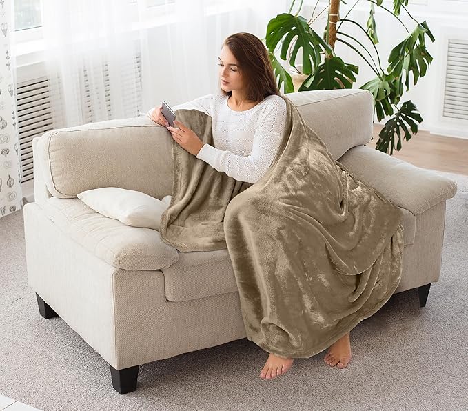 Utopia Bedding Fleece Blanket Throw Size Camel 300GSM Luxury Anti-Static Fuzzy Soft Microfiber Blanket for Couch, Sofa and Bed (60x50 Inch)