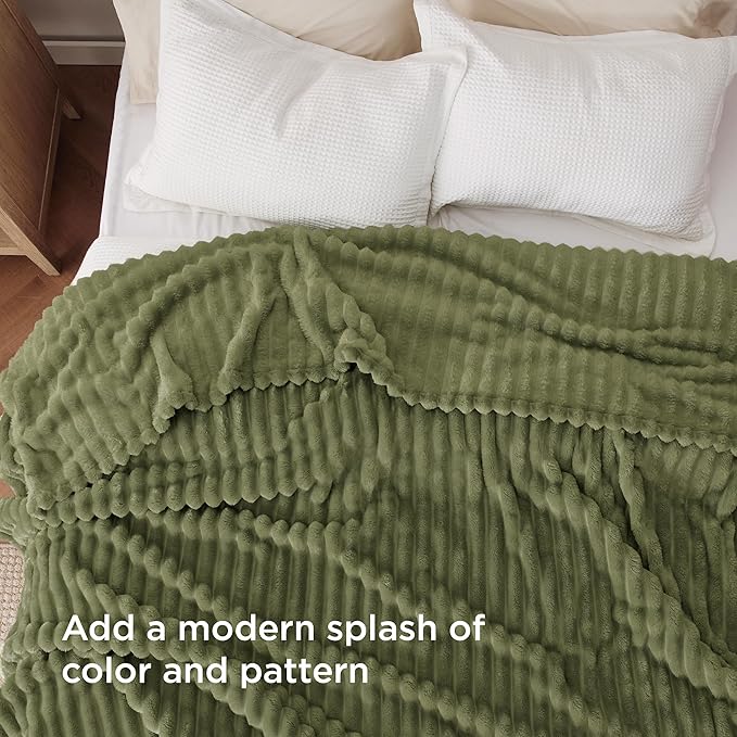 Bedsure GentleSoft Cypress Full Blanket for Couch - Cozy Soft Blankets for Women, Cute Small Fleece Throws for Girls, Birthday Gifts for Women Decor Gifts, 84x90 Inches