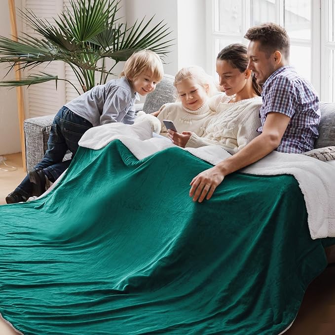 Bedsure GentleSoft Sherpa Fleece Oversized Cal King Blankets for Bed - Thick and Warm Throw for Women and Men, Soft Fuzzy Plush Large Christmas Blanket for Winter, Forest Green, 112x98 Inches