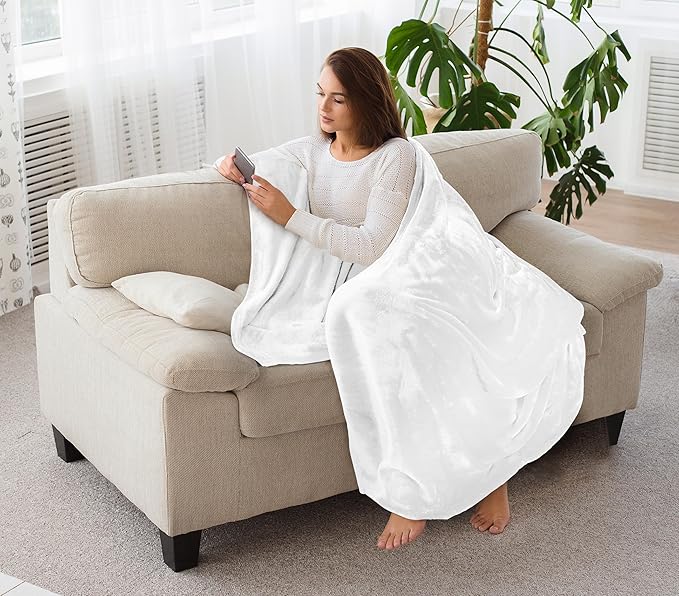 Utopia Bedding Fleece Blanket Throw Size White 300GSM Luxury Anti-Static Fuzzy Soft Microfiber Blanket for Couch, Sofa and Bed (60x50 Inch)