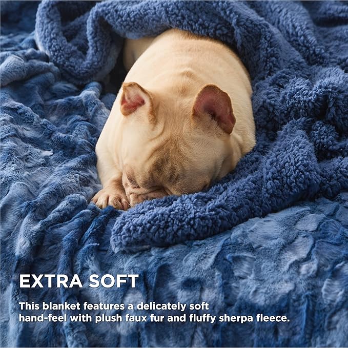 Bedsure GentleSoft Sherpa Fluffy Blanket King Size for Bed - Fleece Warm and Cozy for Women Gift, Plush & Fuzzy Faux Fur Christmas Blanket for Couch, Sofa Decor, Tie Dye Design, Indigo, 108x90 Inches