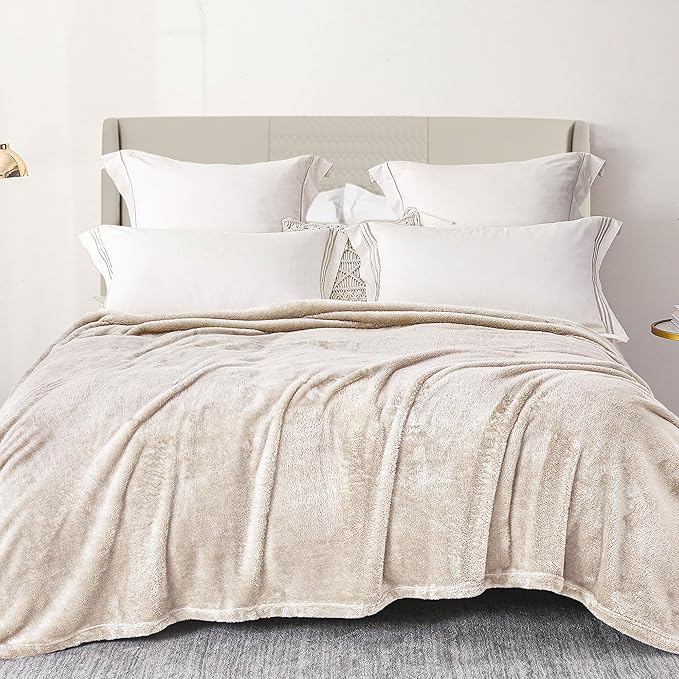 Exclusivo Mezcla Plush Fuzzy Fleece Bed Blanket Queen Size, Super Soft, Fluffy and Warm Blankets Suitable for All Seasons (Beige, 90x90 Inches)