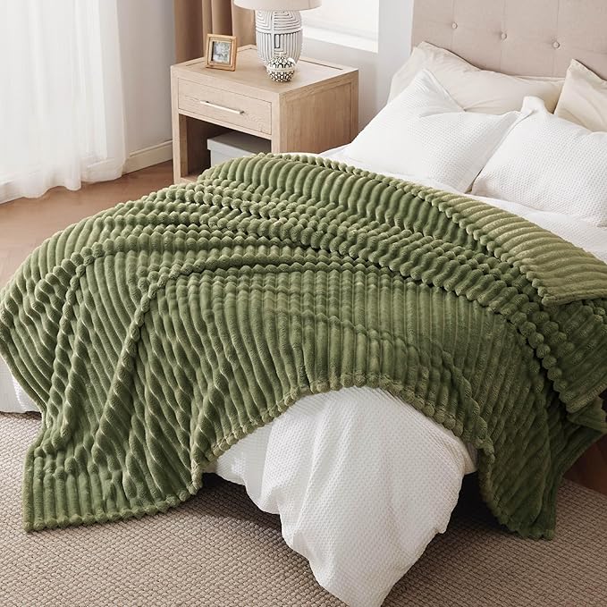 Bedsure GentleSoft Cypress Fleece Queen Blanket for Couch - Cozy Soft Blankets for Women, Cute Small Throws for Girls, 90x90 Inches