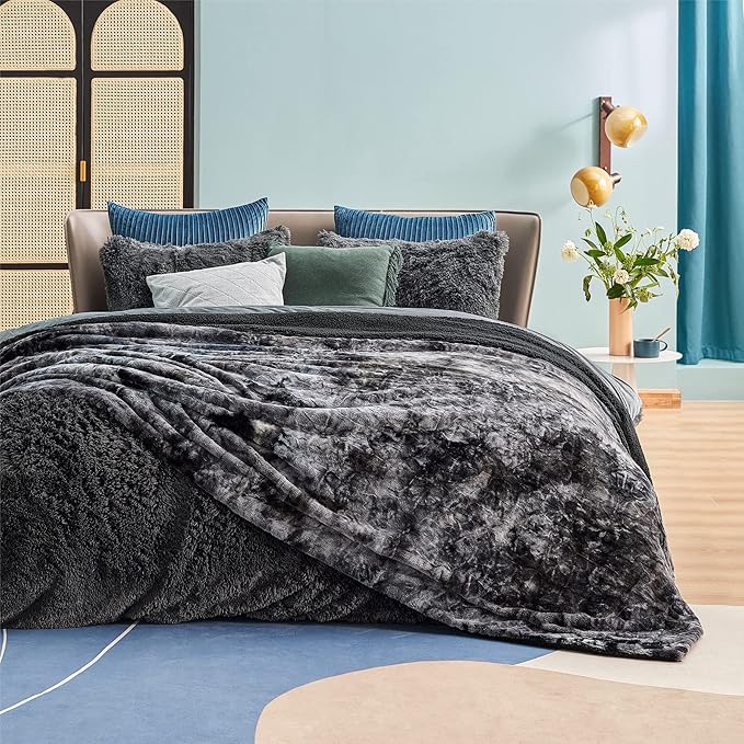 Bedsure GentleSoft Sherpa Fluffy Blanket Queen Size for Bed - Fleece Warm and Cozy for Women Gift, Plush & Fuzzy Faux Fur Christmas Blanket for Couch, Sofa Decor, Tie Dye Design, Black, 90x90 Inches
