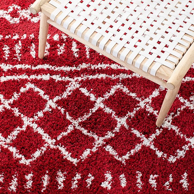 SAFAVIEH Arizona Shag Collection Accent Rug - 4' x 6', Red & Ivory, Moroccan Design, Non-Shedding & Easy Care, 1.6-inch Thick Ideal for High Traffic Areas in Entryway, Living Room, Bedroom (ASG741Q)