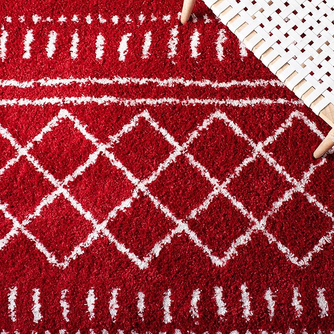 SAFAVIEH Arizona Shag Collection Area Rug - 6'7" Square, Red & Ivory, Moroccan Design, Non-Shedding & Easy Care, 1.6-inch Thick Ideal for High Traffic Areas in Living Room, Bedroom (ASG741Q)